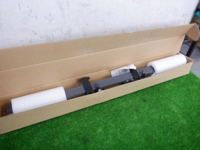 Unknown Manufacturer
Folding sunshade