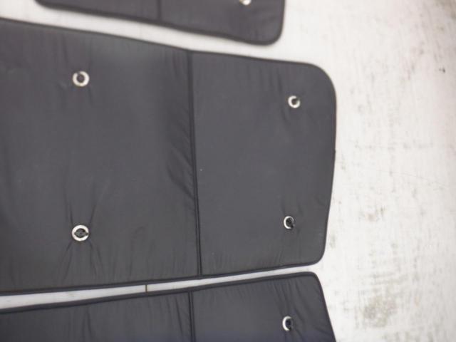 Sun visor from an unknown manufacturer