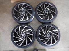 1
BADX (Badokkusu)
632
LOXARNY (Rokusani)
TEMPEST
TURBIN
VX
+
WINRUN (U~inran)
R330