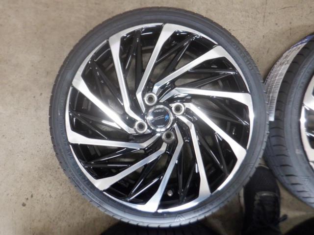 1
BADX (Badokkusu)
632
LOXARNY (Rokusani)
TEMPEST
TURBIN
VX
+
WINRUN (U~inran)
R330