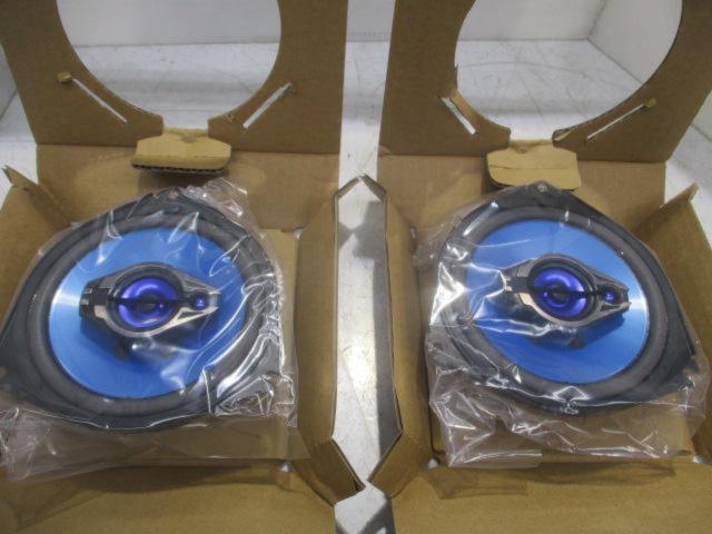 Daihatsu genuine
3-way speaker, 16cm
08601-K9012