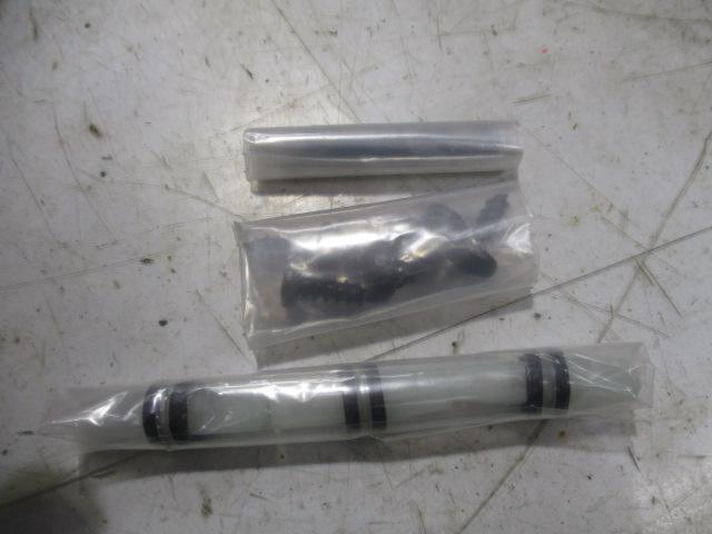 Daihatsu genuine
3-way speaker, 16cm
08601-K9012