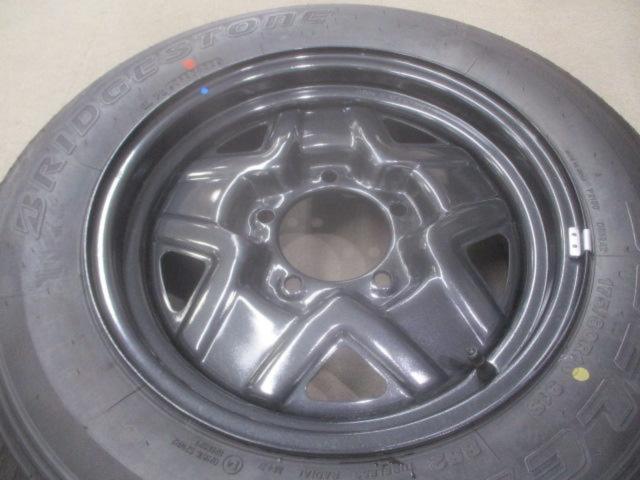 SUZUKI
Jimny/JB64W genuine steel wheels +
BRIDGESTONE
DUELER
H / L
175 / 80R16
To spare
