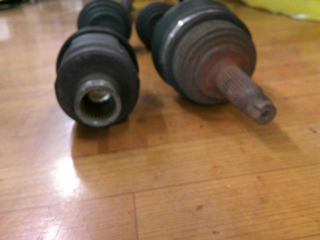 Honda genuine
Drive shaft
* Front left and right set
DC2
Type R