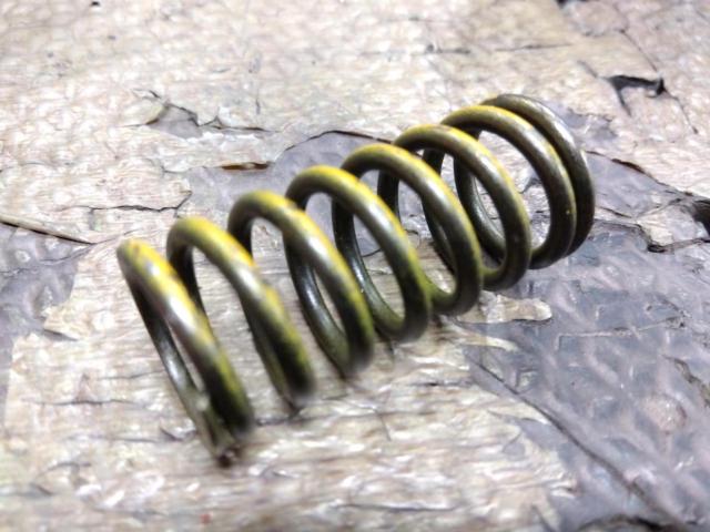 △値下げしました!7メーカー不明 クラッチスプリング