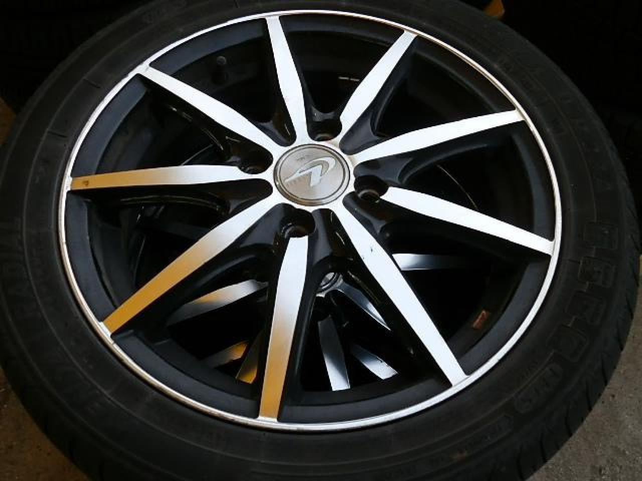 weds LEONIS
9-spoke wheels