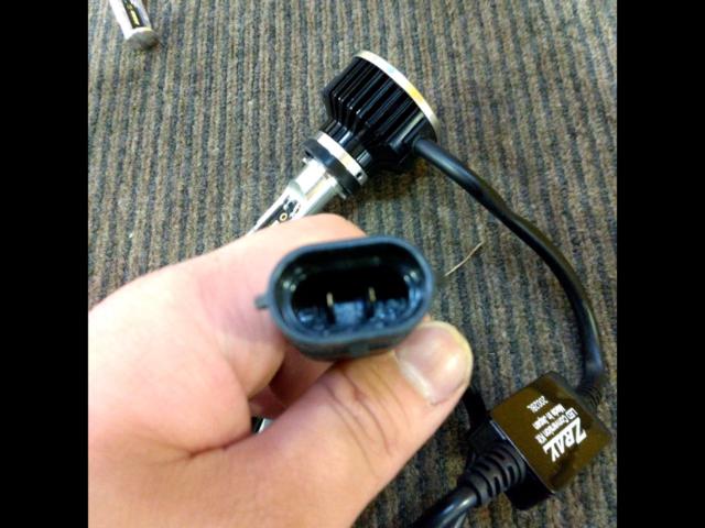 E12
Notebook (November 2016 onwards)
ZRAY
LED bulb
H11