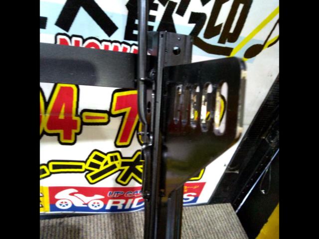 JZS160
Aristo
Unknown Manufacturer
Full bucket seat rail
Low position