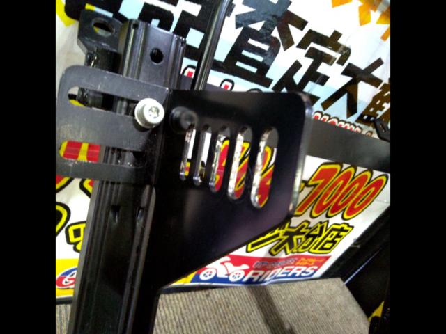 JZS160
Aristo
Unknown Manufacturer
Full bucket seat rail
Low position