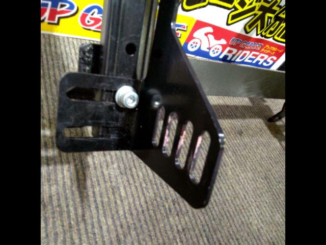 JZS160
Aristo
Unknown Manufacturer
Full bucket seat rail
Low position