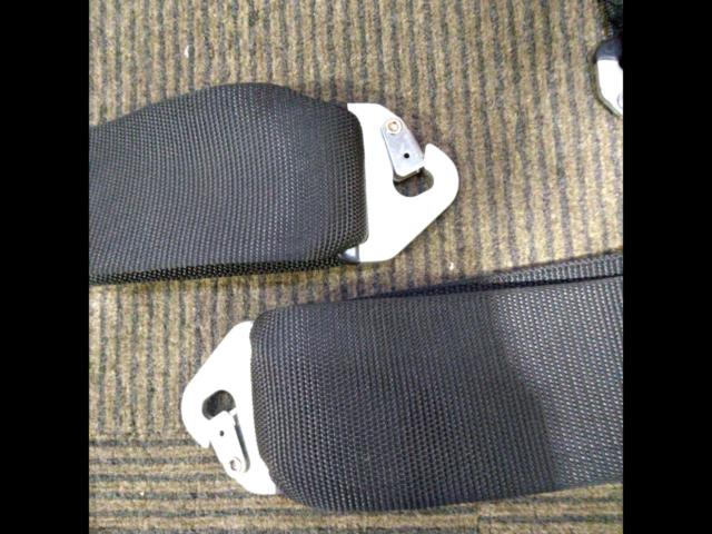 SCHROTH
4-point seat belt
Turnbuckle