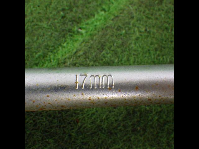 メーカー不明クロスレンチ