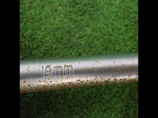 メーカー不明クロスレンチ