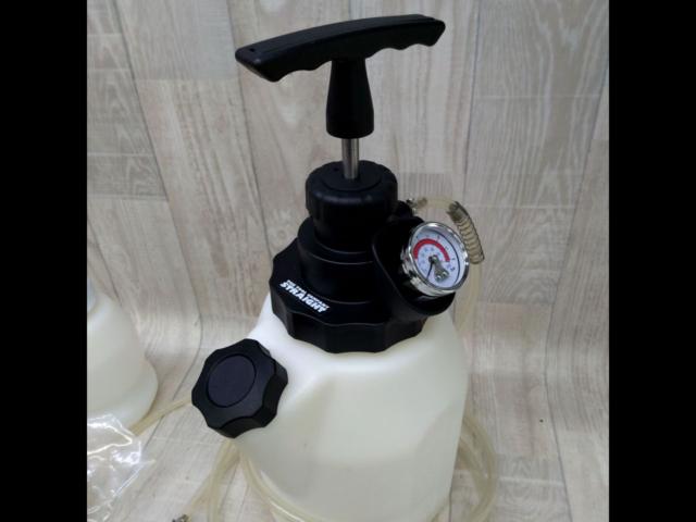 straight
Pressure-feed brake bleeder set
Art.19-5990