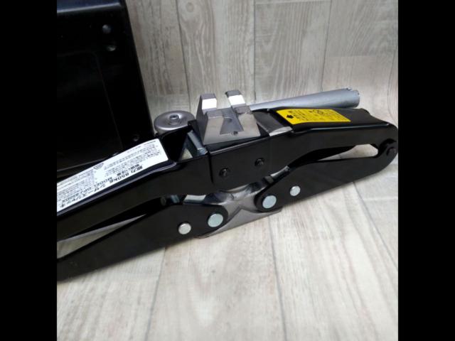 MASADA
DPJ-850DX
Hydraulic scissor jack