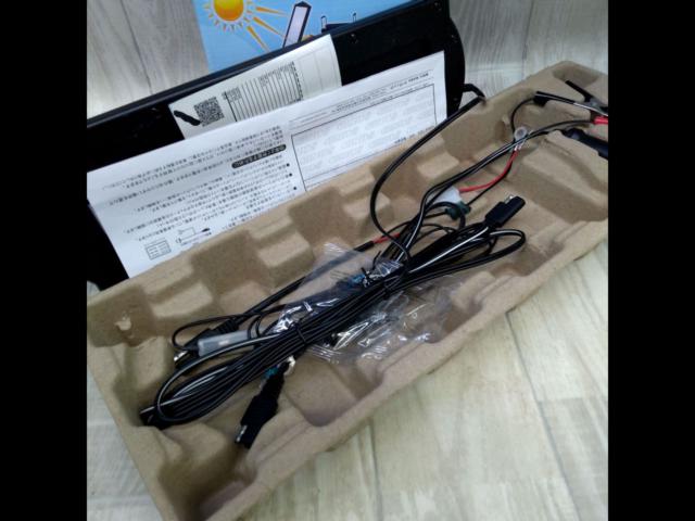 【ナヴィック】 CLEZEED ソーラーバッテリーチャージャー SC-170