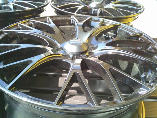 RX2604-082 weds (WedsSport)
SPORT
SA-20R
This product includes only the four wheels.