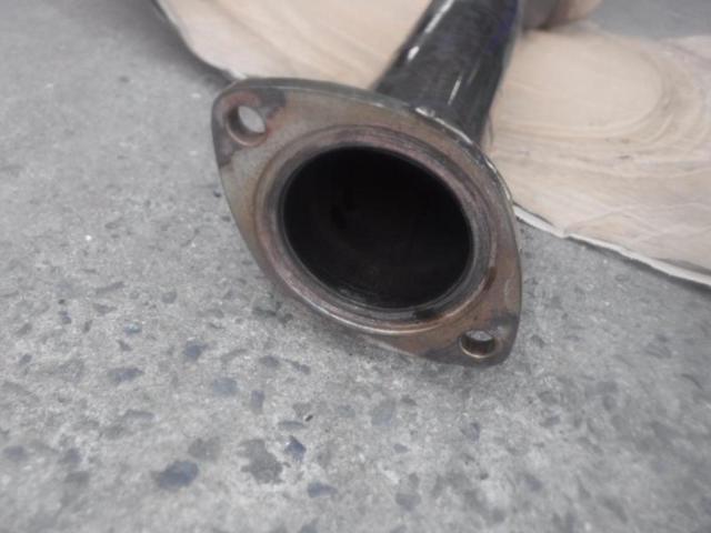 GANADOR
Vertex
Right-side exit square double muffler
Land Cruiser Prado/GUN150: For gasoline vehicles