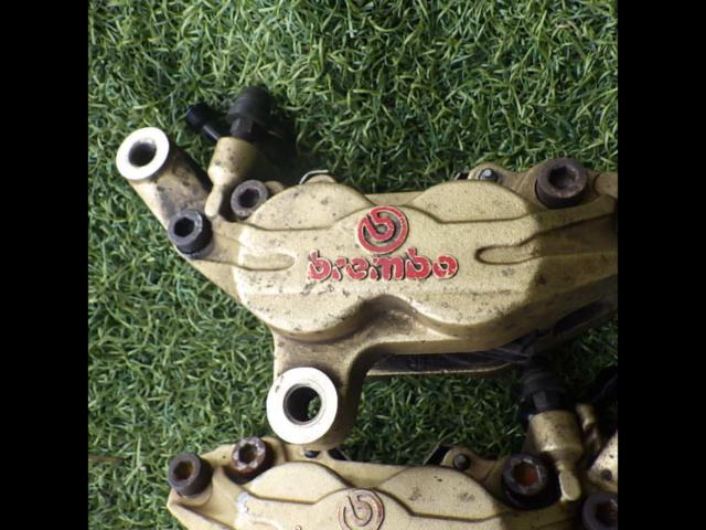 Riders Yamaha/Brembo genuine caliper
Right and left
XJR400