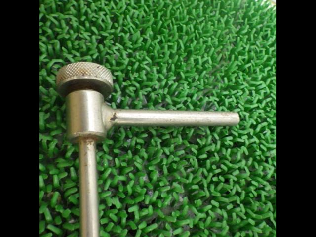 Genuine Suzuki throttle valve
Adjuster adjustment wrench
Part number 09913-14911