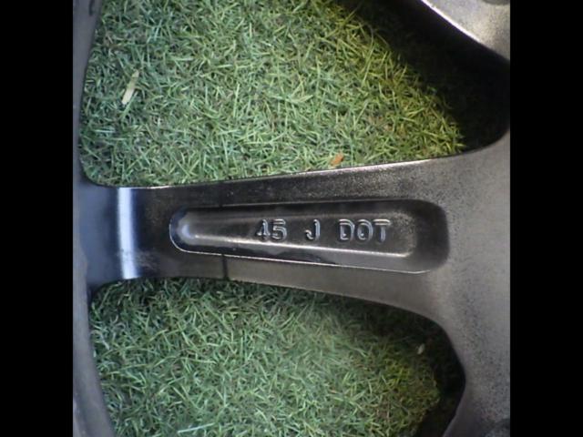 Genuine Mazda parts
Genuine ND Roadster 16-inch gloss black wheels 6.5Jx16+45/100-4H