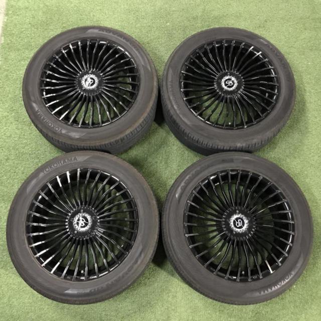 Free try-on! Lehrmeister
PREMIX
GRAPPA + YOKOHAMA
ADVAN
dB
V552
225 / 55R18
Manufactured in 2023