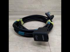 Spare Hole
Built-in HDMI (Type E) / USB cable
33×23