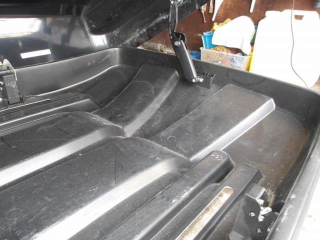 INNO BRQ124
SHADOW 124
Roof BOX