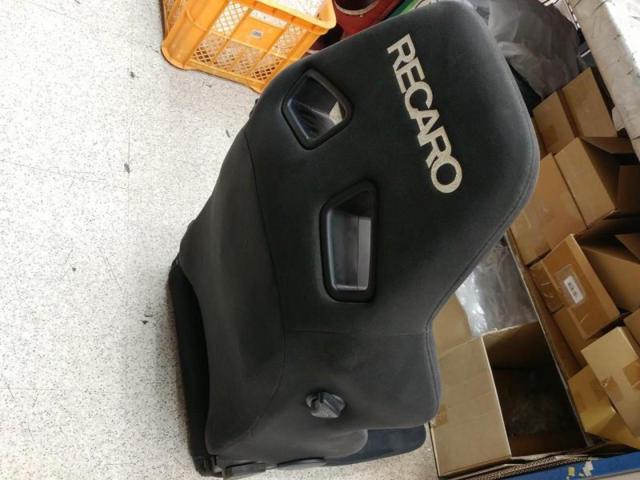 RECARO S-7F
KK100
A / R
BK / BK