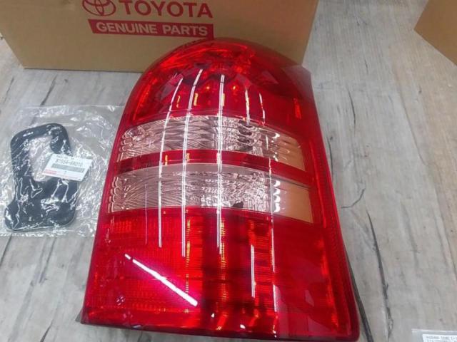 【右側】【トヨタ純正】テール(ICHIKOH68-3)