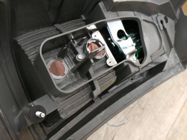 【右側】【トヨタ純正】テール(ICHIKOH68-3)