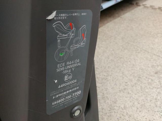 【トヨタ純正】チャイルドシート