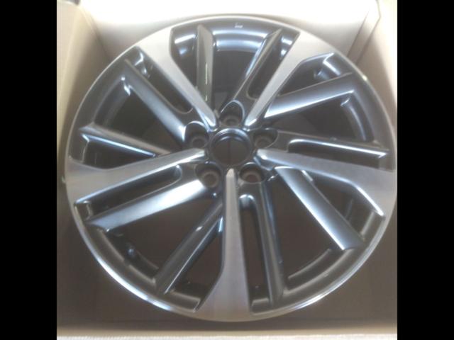 【トヨタ純正】 カローラクロス純正ホイール