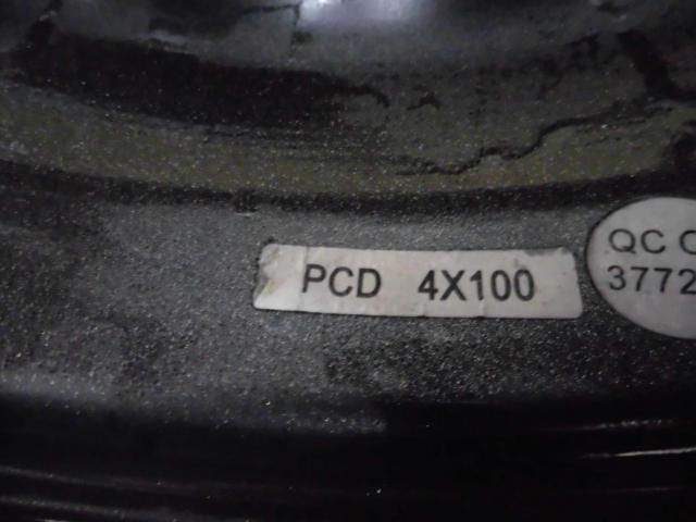 Yellow for pre-season preparations
Hat 14-inch aluminum wheels
+
GOODYEYEAR
iCE
VAN
7
155 / 65R14