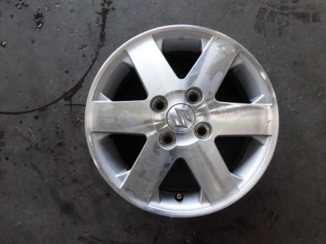 Genuine Suzuki parts
6-spoke