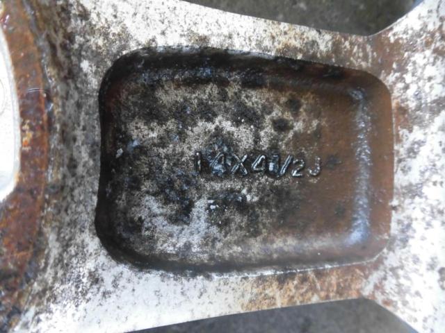 Genuine Suzuki parts
6-spoke