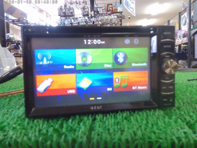 Innovative
azur
MVX-616
6.2 inches
Supports DVD, CD, microSD, USB, AUX, and radio.