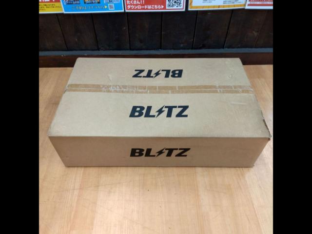 BLITZ
DAMPER
ZZ-R
Swift Sport / ZC32S
Swift / ZC72S