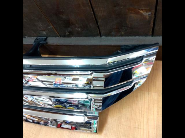 Honda genuine
Front grille
Step WGN
Spada
RK5 the previous fiscal year