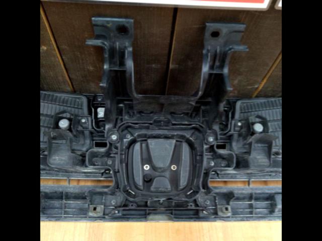 Honda genuine
Front grille
Step WGN
Spada
RK5 the previous fiscal year