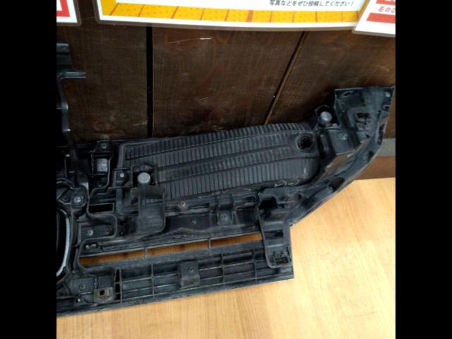 Honda genuine
Front grille
Step WGN
Spada
RK5 the previous fiscal year