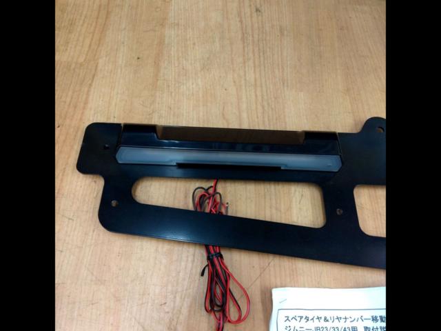 SUZYSPOTS
Spare tire & rear license plate relocation kit
Jimny / JB23 · JB33 · JB43