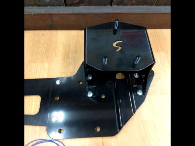 SUZYSPOTS
Spare tire & rear license plate relocation kit
Jimny / JB23 · JB33 · JB43