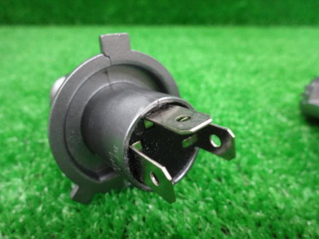 IPF
LED
valve
E144HFB
H4 yellow valve