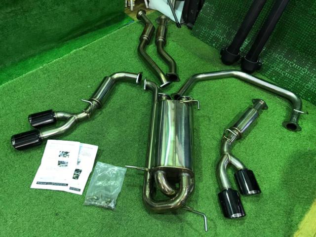 ROJAM
Land Cruiser 300
DTM Side Exhaust System
Four out muffler