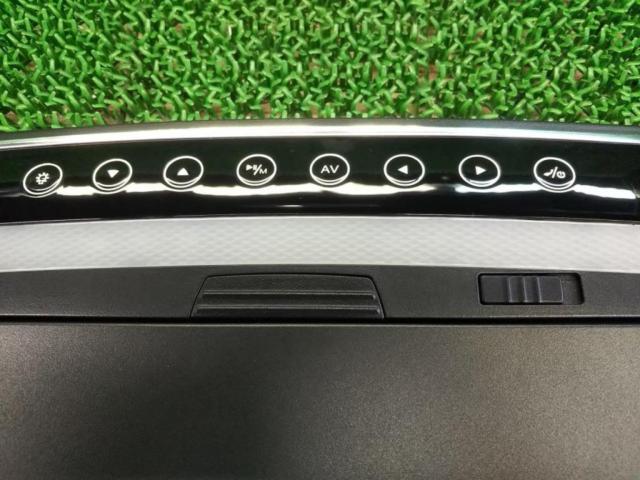 Unknown Manufacturer
12.1 inches flip down monitor
F 1230 BH