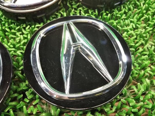 Honda genuine Acura
Center cap
4 sheets set