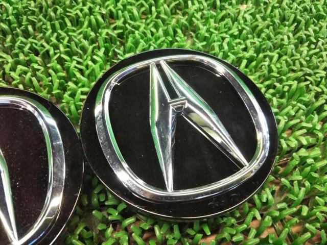 Honda genuine Acura
Center cap
4 sheets set