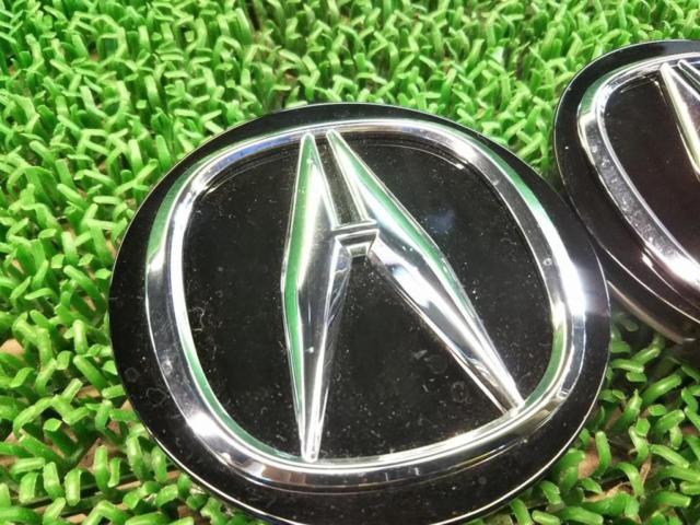 Honda genuine Acura
Center cap
4 sheets set