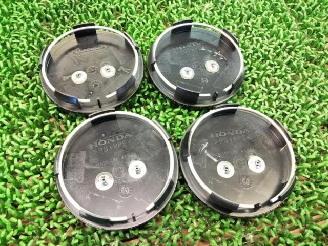 Honda genuine Acura
Center cap
4 sheets set